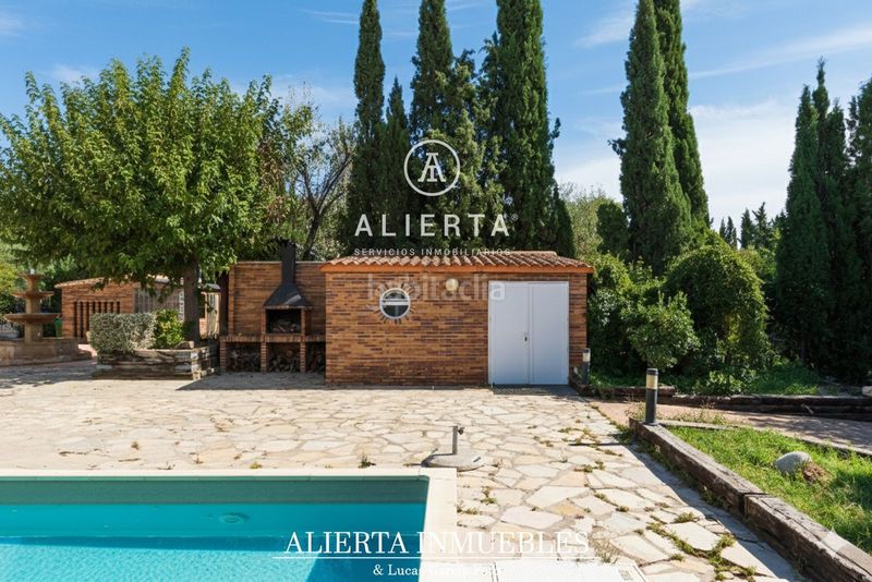 Foto 50f02fb5-2115-4f00-902c-2f22ca672320. Lloguer casa amb calefacció piscina a San Juan de Mozarrifar Zaragoza