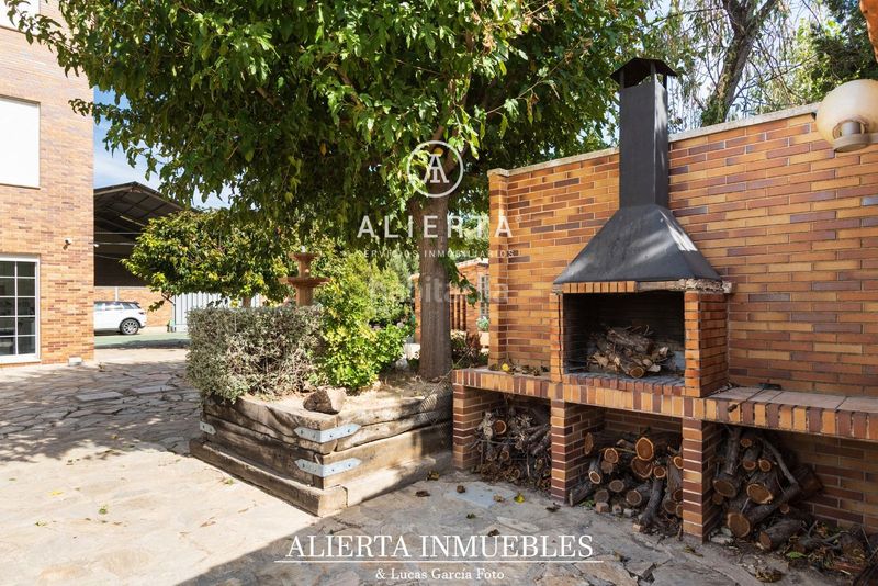 Foto ad6c8215-3ab1-4f8a-b40e-a57764fe7a06. Lloguer casa amb calefacció piscina a San Juan de Mozarrifar Zaragoza