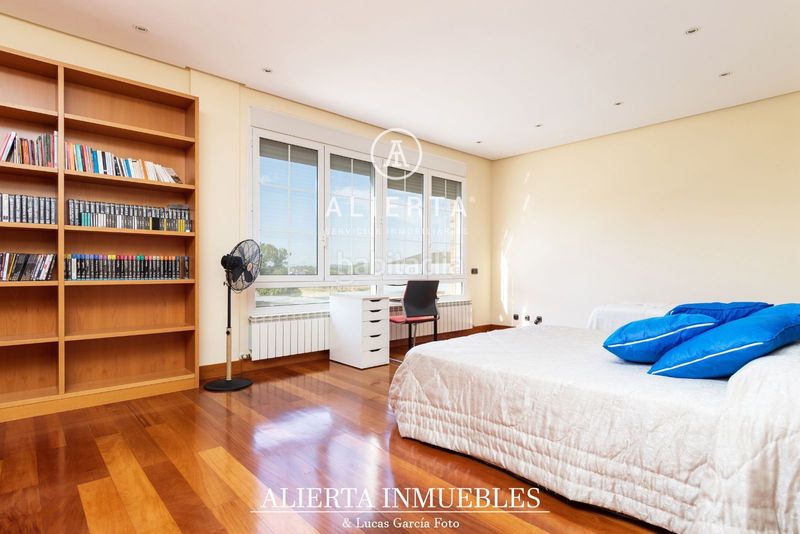 Foto aedc5446-eaf2-459a-bb62-7a2d0d72f418. Lloguer casa amb calefacció piscina a San Juan de Mozarrifar Zaragoza