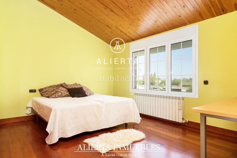 Foto ef3afede-ae04-481c-aa0a-97d8b5cc4248. Lloguer casa amb calefacció piscina a San Juan de Mozarrifar Zaragoza