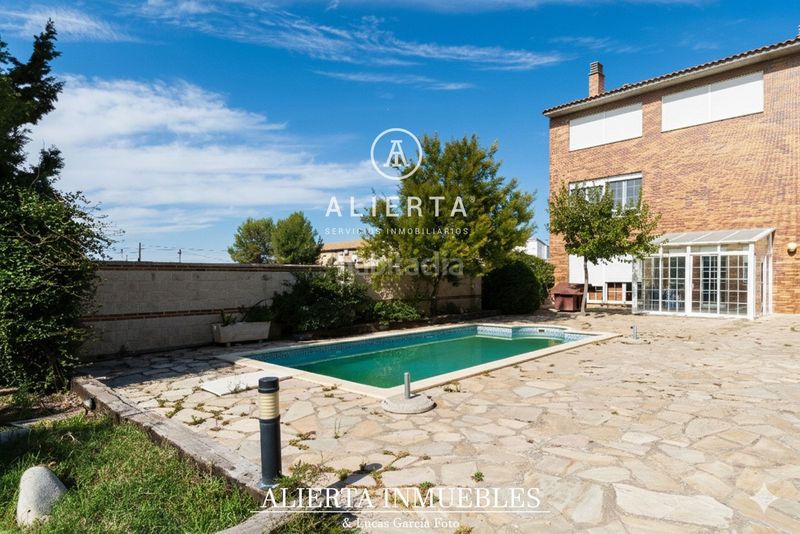 Foto fa84fcc5-37a3-4fa1-b2c0-3d175266466c. Lloguer casa amb calefacció piscina a San Juan de Mozarrifar Zaragoza