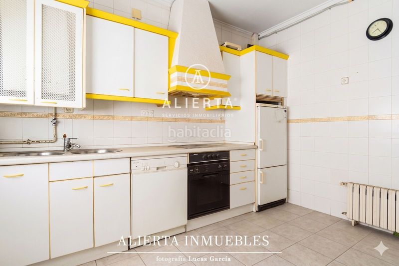 Foto c856cbea-6984-434e-8447-4e4c8eb6cc5c. Xalet amb calefacció a Ruiseñores Zaragoza