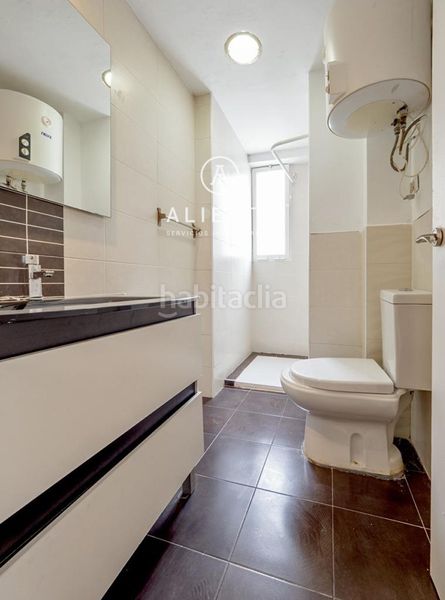 Foto 8a6d4b4c-ac24-43f4-92c1-a8f78f77a73e. Piso en La Almozara Zaragoza