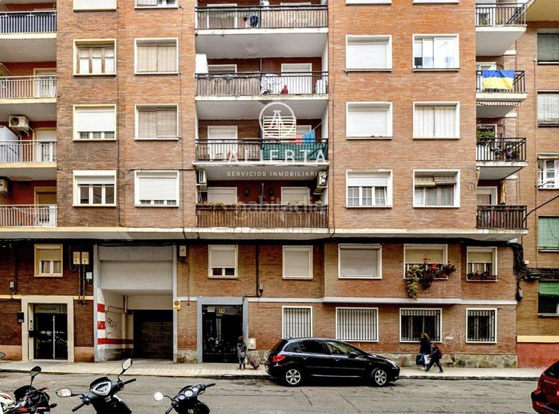 Foto bc3d4ca5-a0b4-4a71-be6c-f8f7522c48dd. Piso en La Almozara Zaragoza