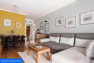 Appartement à Parque Miraflores. Bonita vivienda en zona parque miraflores. garaje y trastero en
