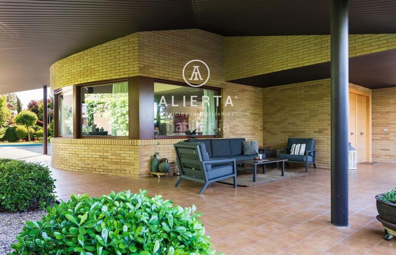 Foto 3cceb73d-dc45-448c-a49d-b0c956655b68. Chalet calle muel cuartesanta fé en Cuarte de Huerva