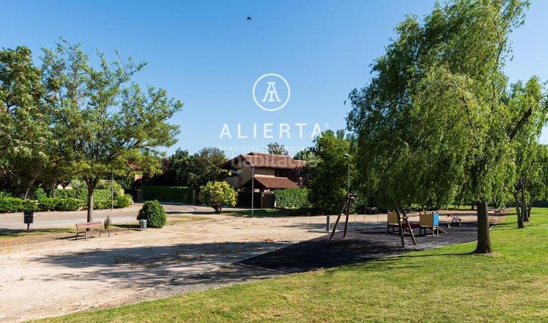 Foto 803f6c9e-2122-4900-9342-eacd70b79ed1. Chalet calle muel cuartesanta fé en Cuarte de Huerva