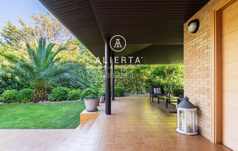 Foto f8d0ef29-8c18-46b1-a5d4-ca988a922672. Chalet calle muel cuartesanta fé en Cuarte de Huerva