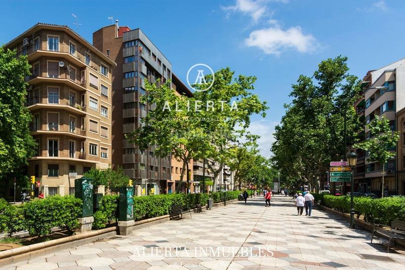 Foto 040ed9b8-5d08-4b52-8c82-2c1548b32f38. Pis amb calefacció aparcament a Paseo Sagasta Zaragoza