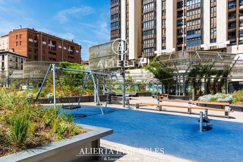 Foto 24028252-4270-4e05-ac59-b1645d914053. Pis amb calefacció aparcament a Paseo Independencia Zaragoza