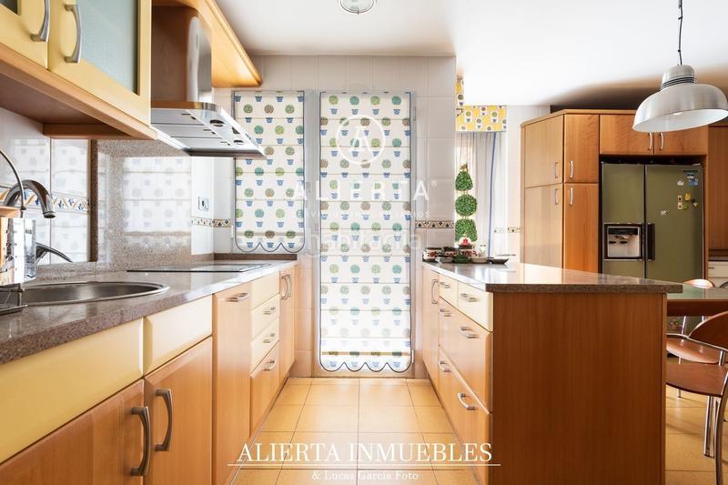 Foto 4aced462-6ba5-4fa2-8f46-72b48d25b6fa. Pis amb calefacció aparcament a Paseo Independencia Zaragoza