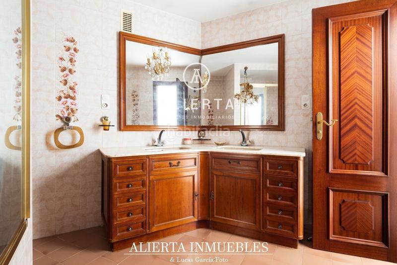 Foto 7b4d9bb8-abd1-4d19-8cd9-5062a3c17a7a. Pis amb calefacció aparcament a Paseo Independencia Zaragoza