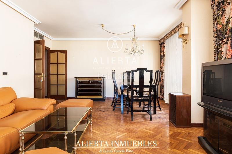 Foto bb660d4c-fec3-4db7-8b0a-0eb8a7104c30. Pis amb calefacció aparcament a Paseo Independencia Zaragoza