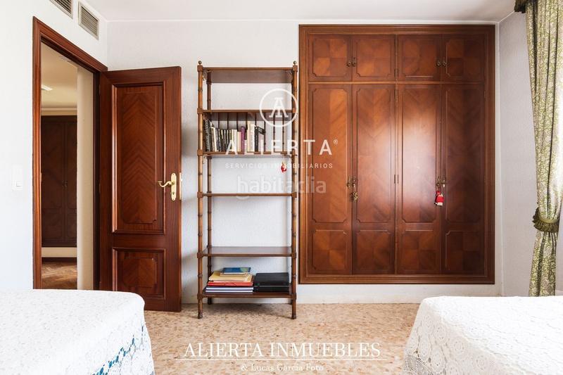 Foto de923911-8cdb-4779-a7e2-35b7bfd6bad4. Pis amb calefacció aparcament a Paseo Independencia Zaragoza