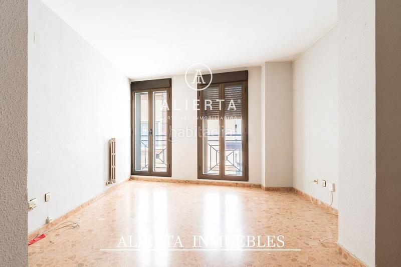 Foto f2d80b94-51c0-4a0b-9f3e-187f86dd2bdd. Flat with heating parking in Alfonso Zaragoza