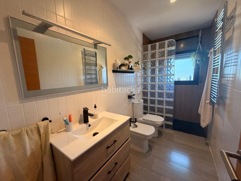 Foto e399a42e-d014-4db3-82c4-d6366bb170e6. Casa amb xemeneia a Sils