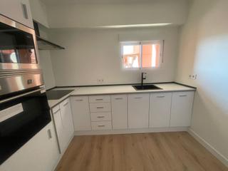 Pis a Carrer pep ventura 2. Pis llumins i reformat amb balc, llest per entrar a viure