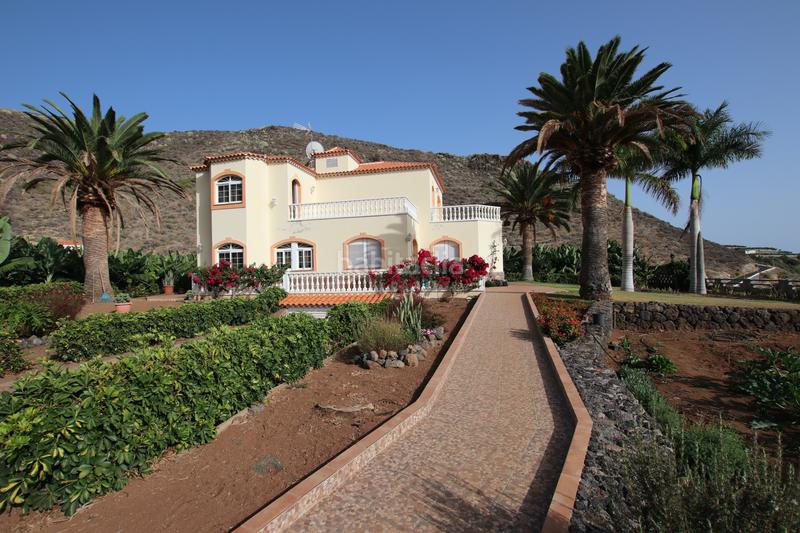 Foto 93993645-8e9b-4f0d-9deb-0a2af97d04fa. Casale con parcheggio in Acantilados de Los Gigantes Santiago del Teide