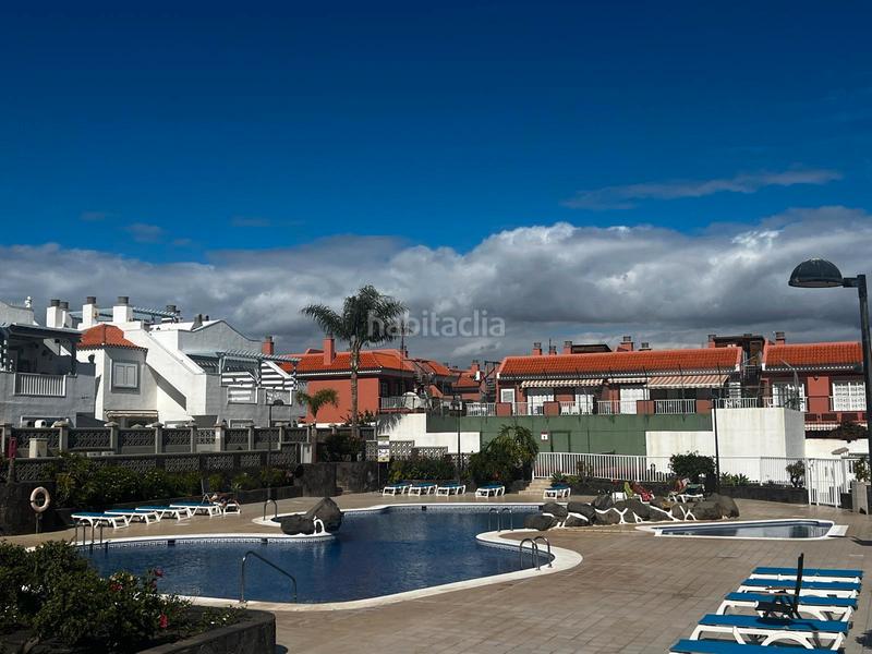 Foto 055f9c52-2f2d-4d4c-b4d6-6b45009b1f9b. Casa a schiera con parcheggio piscina in Costa del Silencio Arona