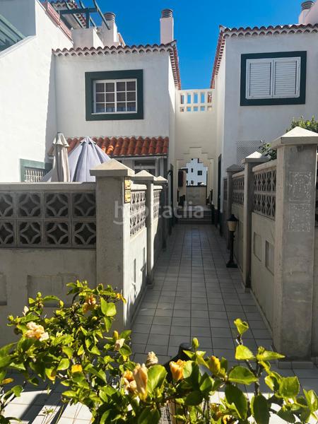 Foto 2fcb7887-364e-4780-9d90-f63be08ddc22. Casa a schiera con parcheggio piscina in Costa del Silencio Arona