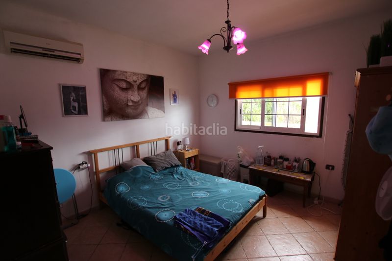 Foto e8d2b536-8708-4b9c-953c-97d32699bcd5. Xalet amb xemeneia calefacció aparcament piscina a Guía de Isora