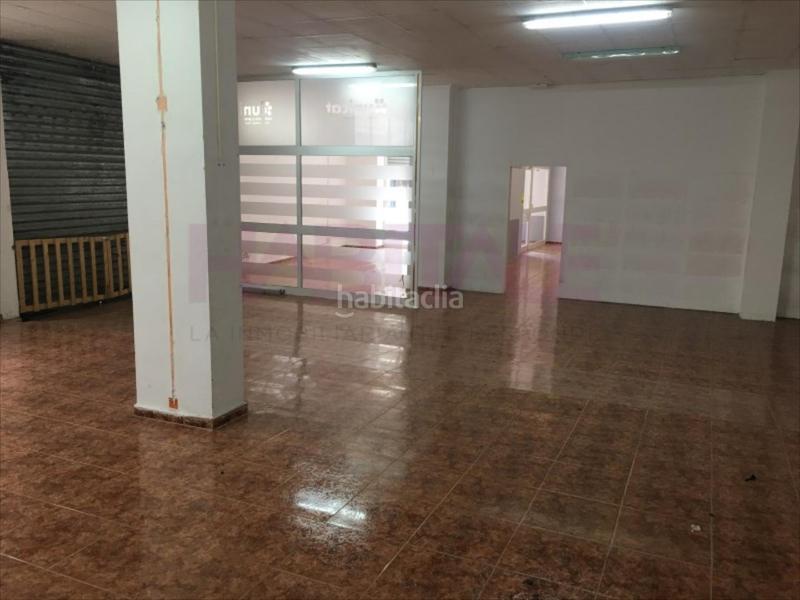 Foto 8dde80e0-a8d4-4aa0-8f98-a970d1bb9354. Location local commercial dans padre carlos ferris 14 dans Albal