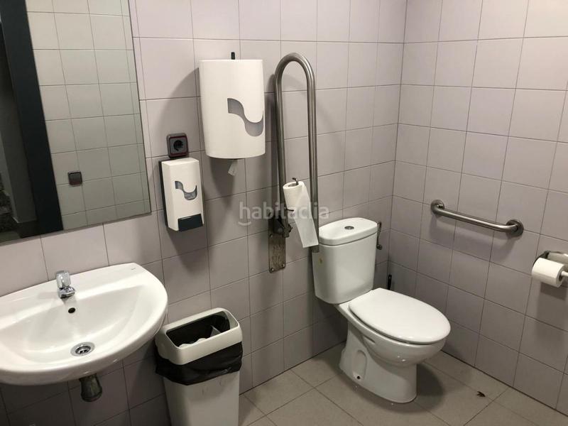 Foto 93cd4b63-40e5-4d26-98f0-9a4b4c7523c6. Location local commercial dans Albal