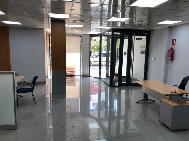 Foto cc1fe4e6-e29d-44ca-a1c7-7d70b2729881. Location local commercial dans Albal