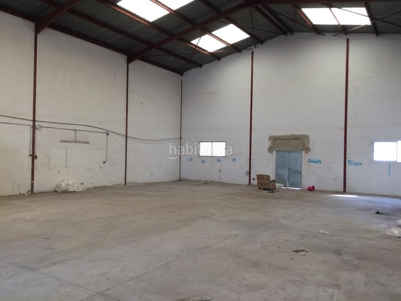 Foto 992401e8-9d9e-4db3-ab64-d3d270135519. Location bâtiment à usage industriel dans Beniparrell