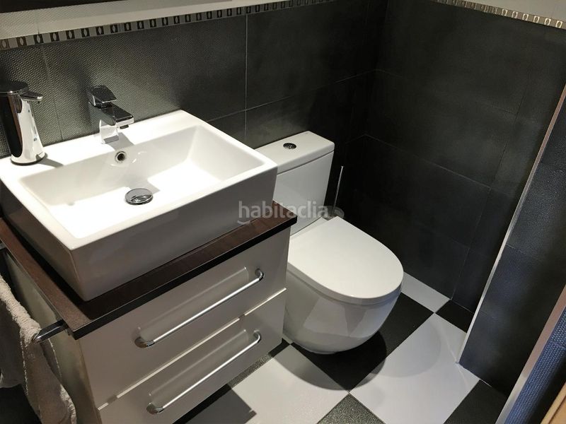 Foto a4c835d1-9415-4814-aaf3-4dfc06619b57. Dúplex amb piscina a Albal
