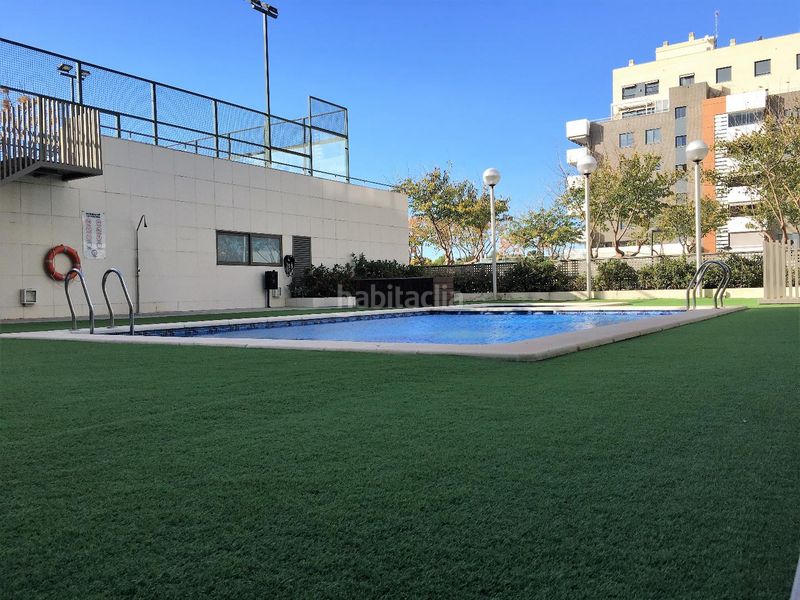 Foto bd0dab9f-6746-403c-98b6-5d44d1690aad. Dúplex amb piscina a Albal