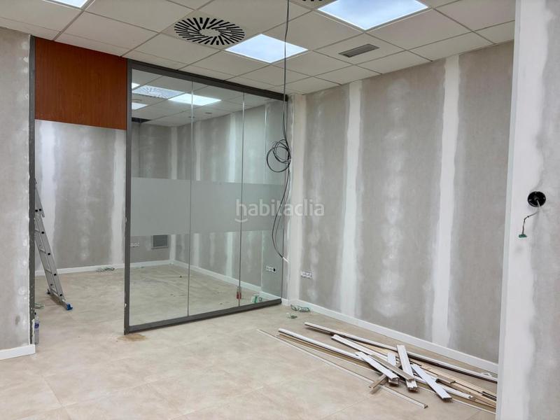 Foto 52b80aa3-5578-470a-a793-edaeb1922b56. Location local commercial dans Albal