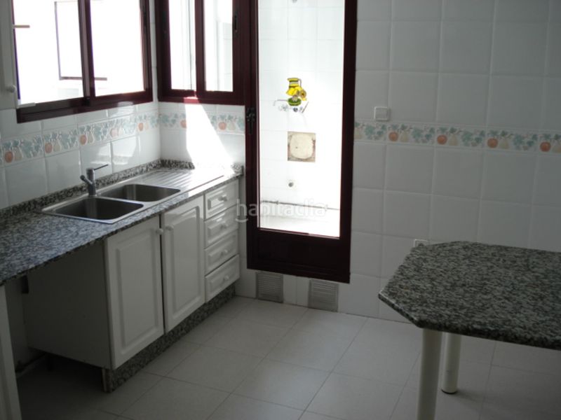 Foto f967fd81-6809-4903-80ef-fe78b502f499. Pis a Albal