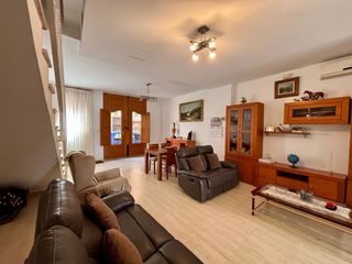 Casa aparellada a Catarroja
