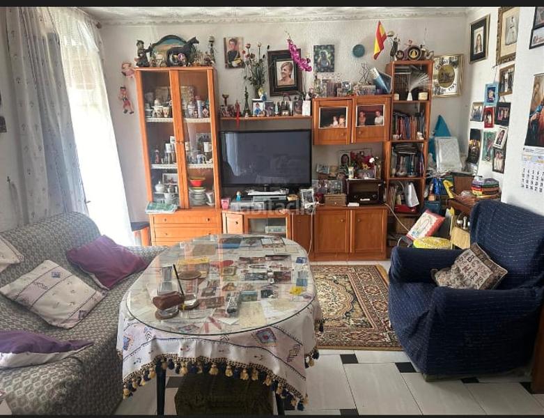 Foto e1b2407c-d15c-4027-8292-3491d9acccf1. Casa amb aparcament a Polideportivo Alhendín