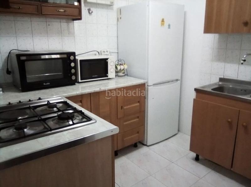 Foto 04152a86-6535-4831-926a-de4297eddf11. Alquiler piso alquiler piso estudiantes en calle cañaveral en Granada