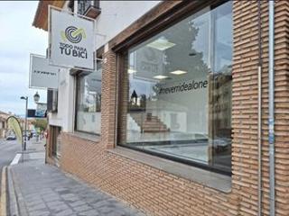 Location Local commercial à Calle rubén darío 1. Local comercial en calle rubén darío a pie de calle