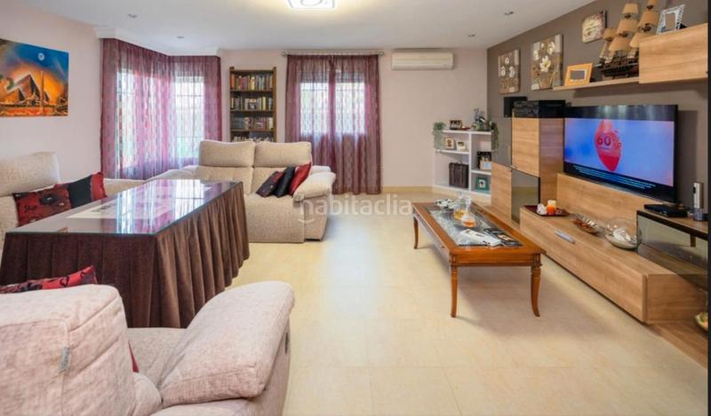 Foto 13c46930-bdef-422f-ada3-a7c9b088a473. Chalet mit pool in Cúllar Vega