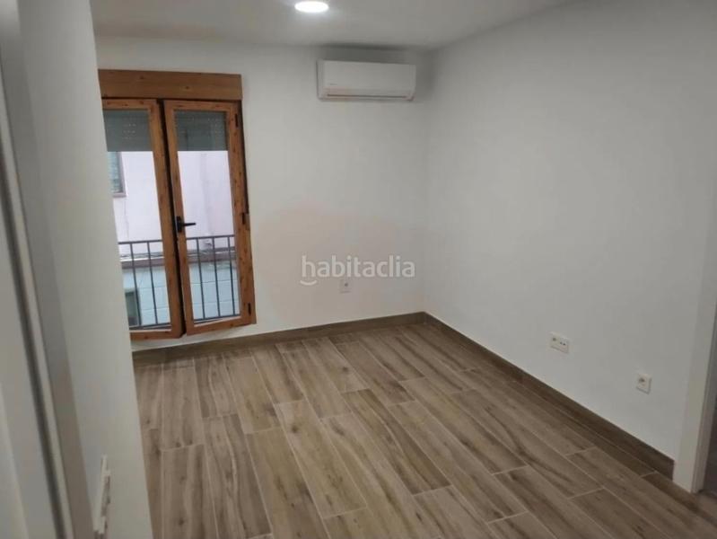 Foto 9f0c7512-7b8d-4258-9553-5e6a0b224658. Alquiler piso alquiler de piso en calle verónica de la virgen en Granada