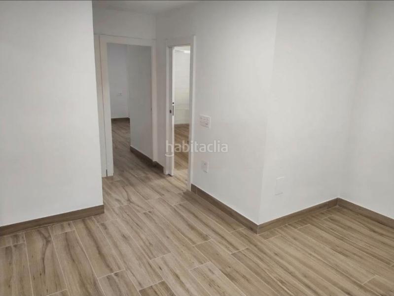 Foto c9219b0b-4e4b-4e6a-929f-ca1440f564b9. Alquiler piso alquiler de piso en calle verónica de la virgen en Granada