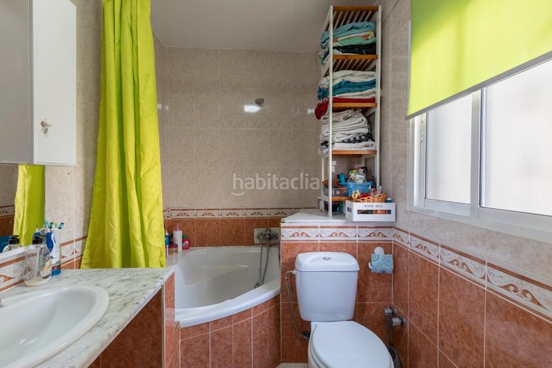 Foto 6f91581d-2dac-40c0-83db-614f6fd10228. Casa venta casa en calle miguel hernández, en Cúllar Vega
