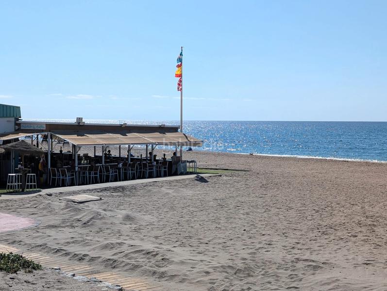 Foto 7d6ddf56-2eea-4a50-a1dc-7376ff09d2a1. Apartament amb piscina a Retamar Almería