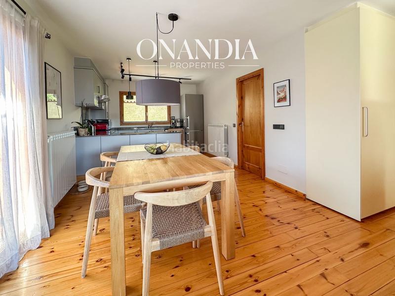 Foto 97ab0082-35d0-4934-9407-17b333c44f44. Duplex con riscaldamento in Puigcerdà