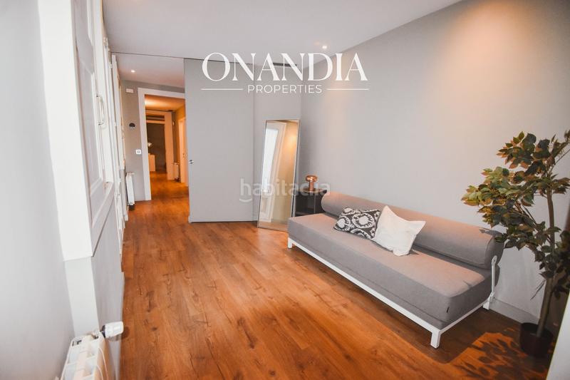 Foto a48f87eb-cde9-43b7-8bd8-ec97e30cdf75. Flat with heating in Gòtic Barcelona