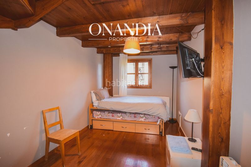 Foto 1b002359-3a06-4bab-bf97-750c983bd659. Casa adossada amb calefacció piscina a Guils de Cerdanya