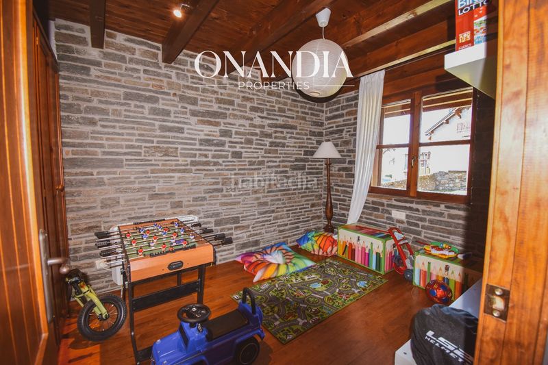 Foto 7beca054-a872-456f-b8e7-fc98c55c0f3e. Casa adossada amb calefacció piscina a Guils de Cerdanya