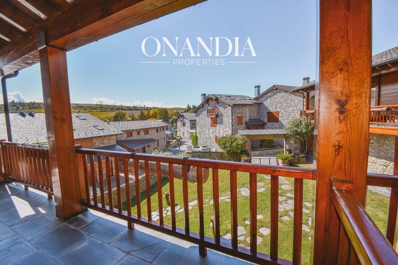 Foto dc64a9ee-f691-493a-956e-ae5bd203921e. Casa adossada amb calefacció piscina a Guils de Cerdanya