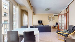 Miete Etagenwohnung  Calle caravija. Exclusividad y estilo en la merced solo para ellas