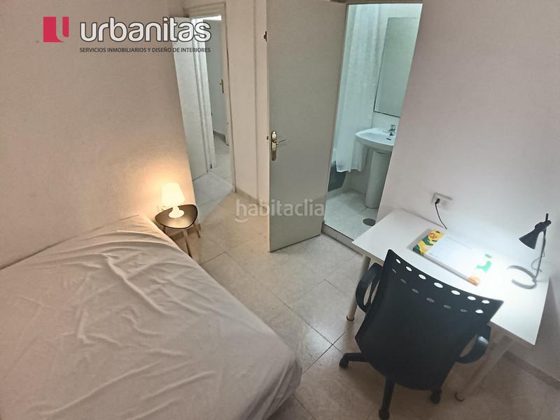 Foto bb74df44-e674-4b3b-aa24-17ee633a5b0d. Alquiler piso necesitas piso o habitación para enero? estudiantes, erasmus en Murcia