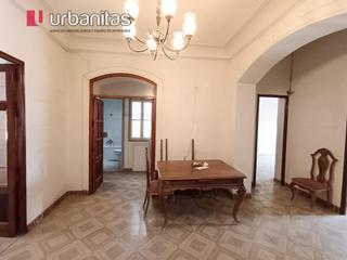 Edifici  Luis rojas. Edificio a precio de piso